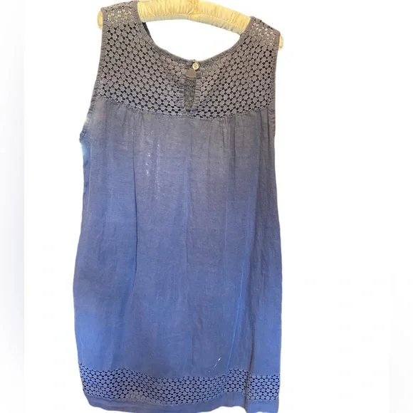 Sleeveless Linen Dress - Picture 3 of 5